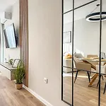 1br In A Brand-new Modern Complex Close To Centre Lejlighed *